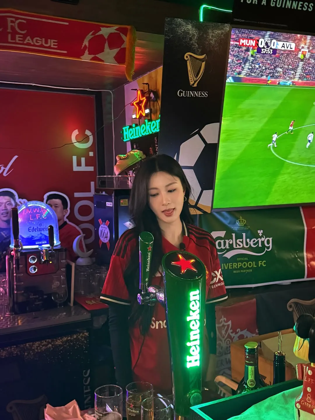 에이핑크 오하영, 리버풀 펍에서 알바 체험