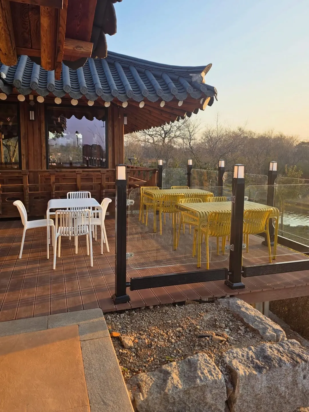 김규리, 배우, 야외테이블, 조립, 인스타그램