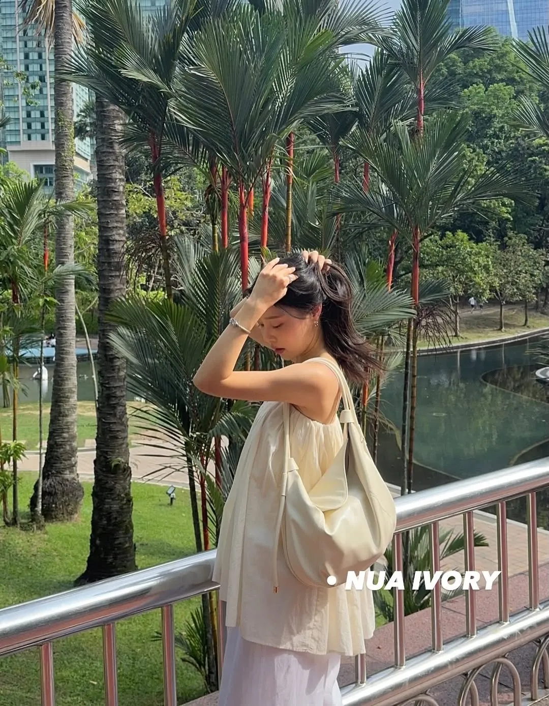 李素利, 包袋, 米白