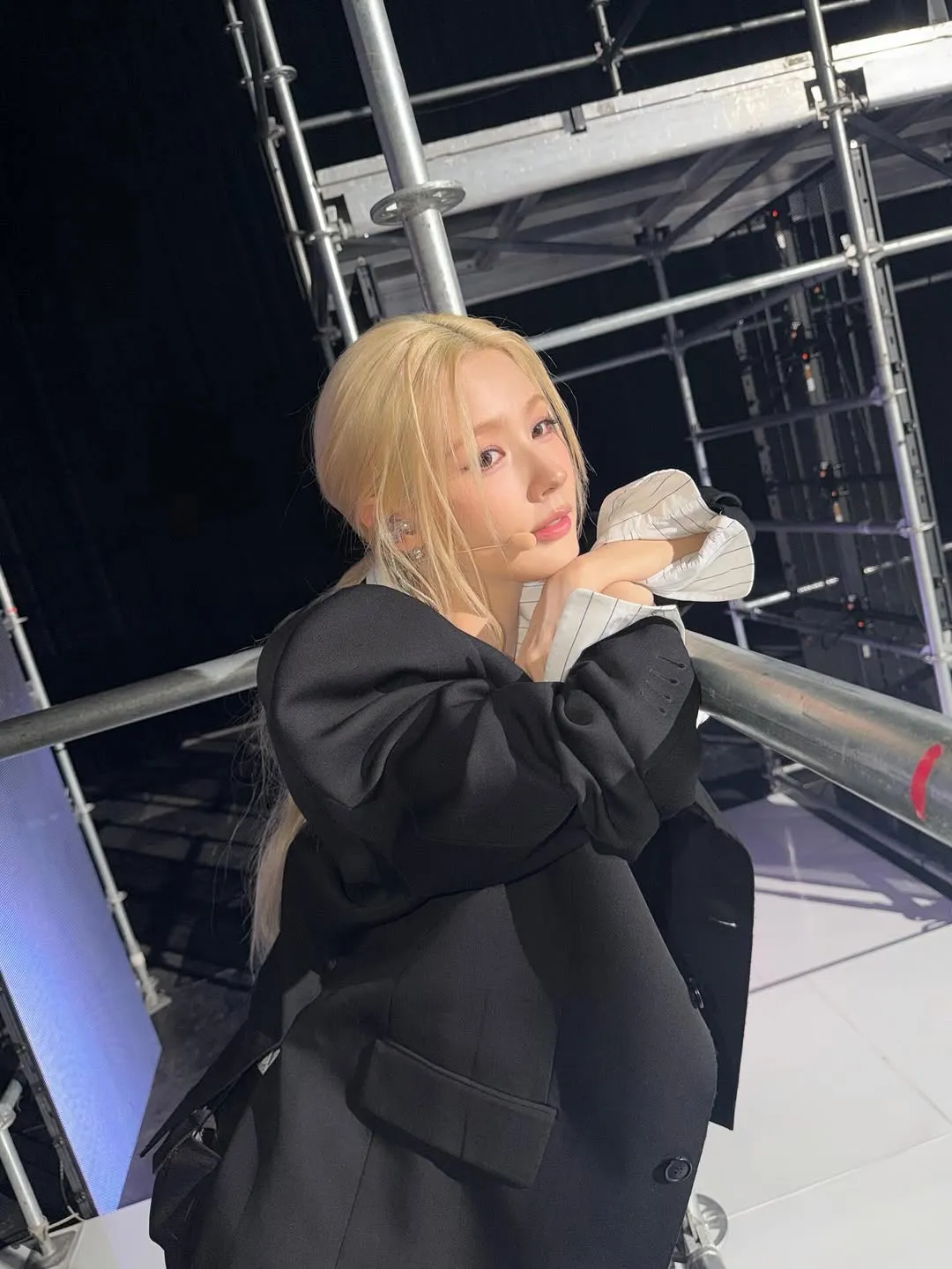 Miyeon de (G)I-DLE, Cantante, Instagram