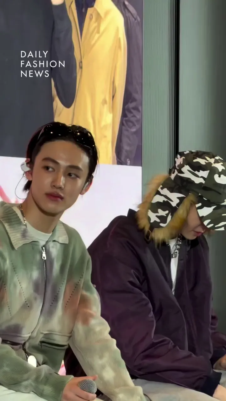 科爾蒂斯, 偶像, Apple