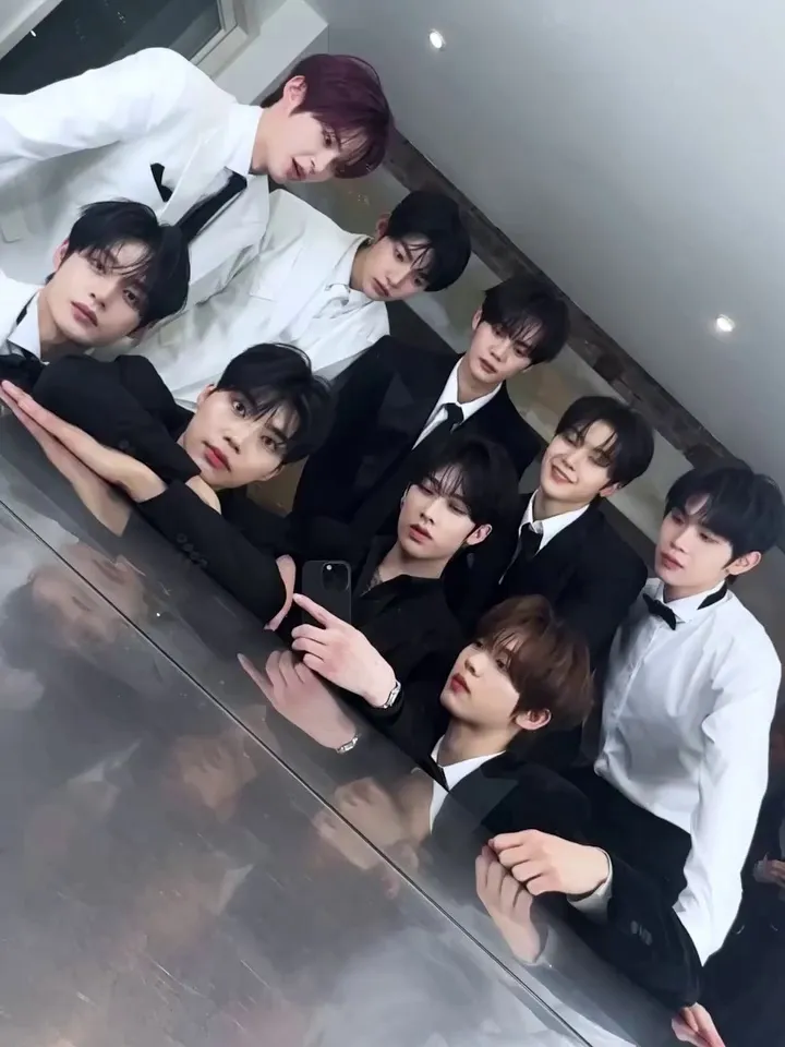 ZEROBASEONE, nhóm, Instagram