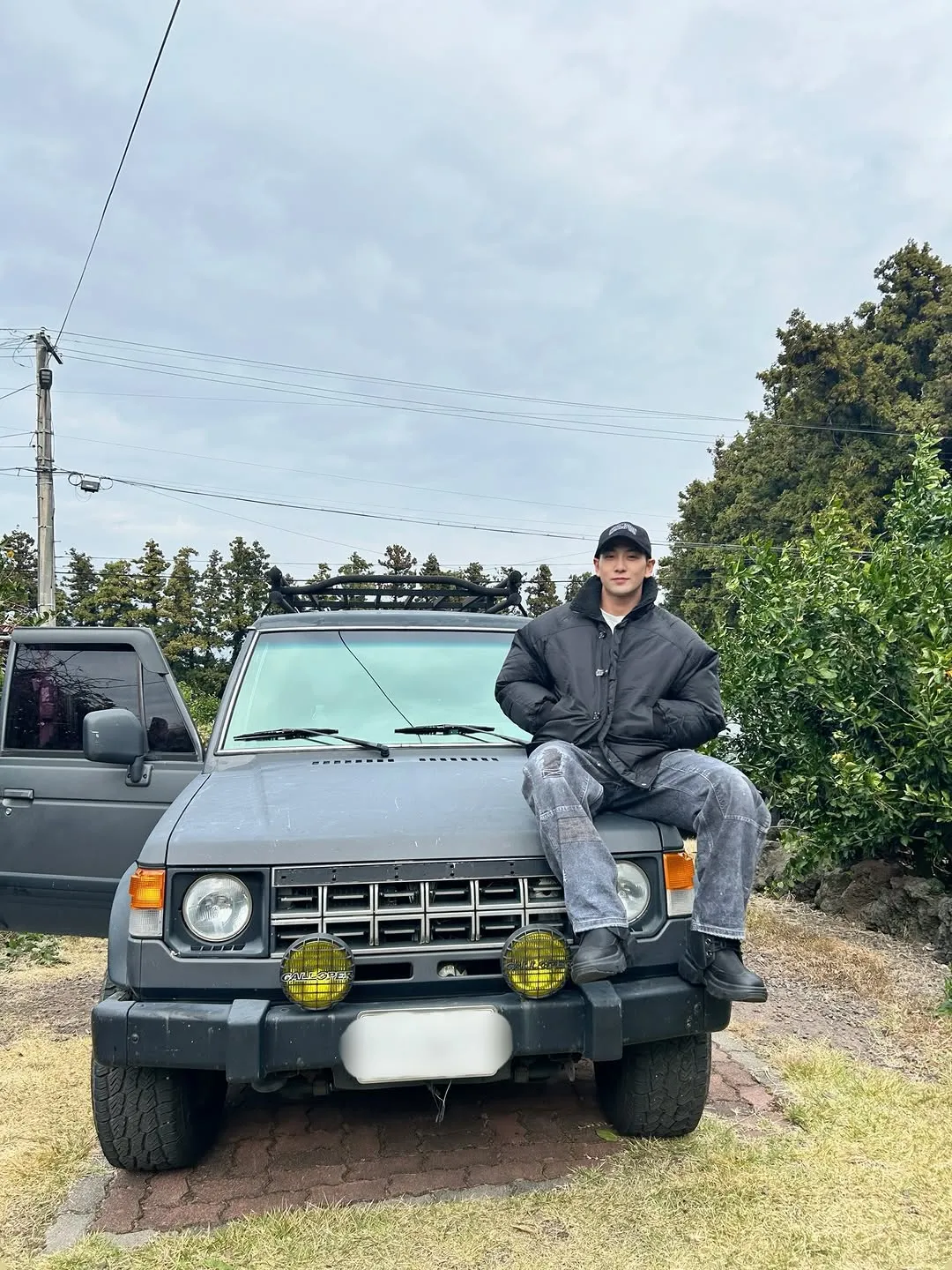 Baekho, penyanyi, Instagram