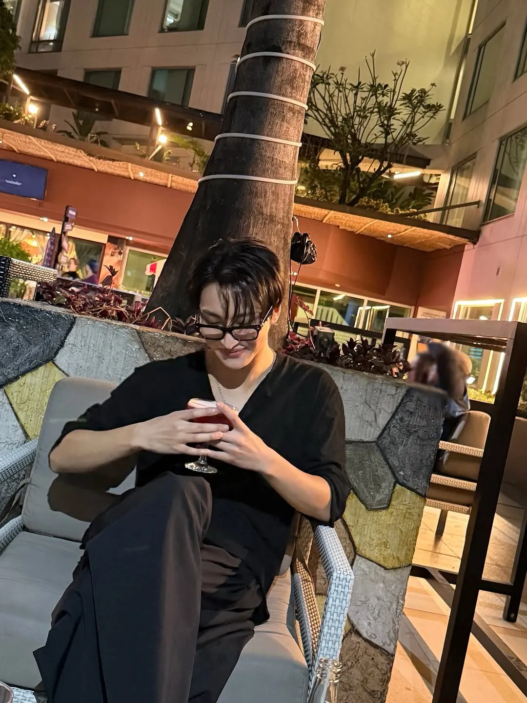 Seonghwa, do ATEEZ, em um momento tranquilo: um registro doce