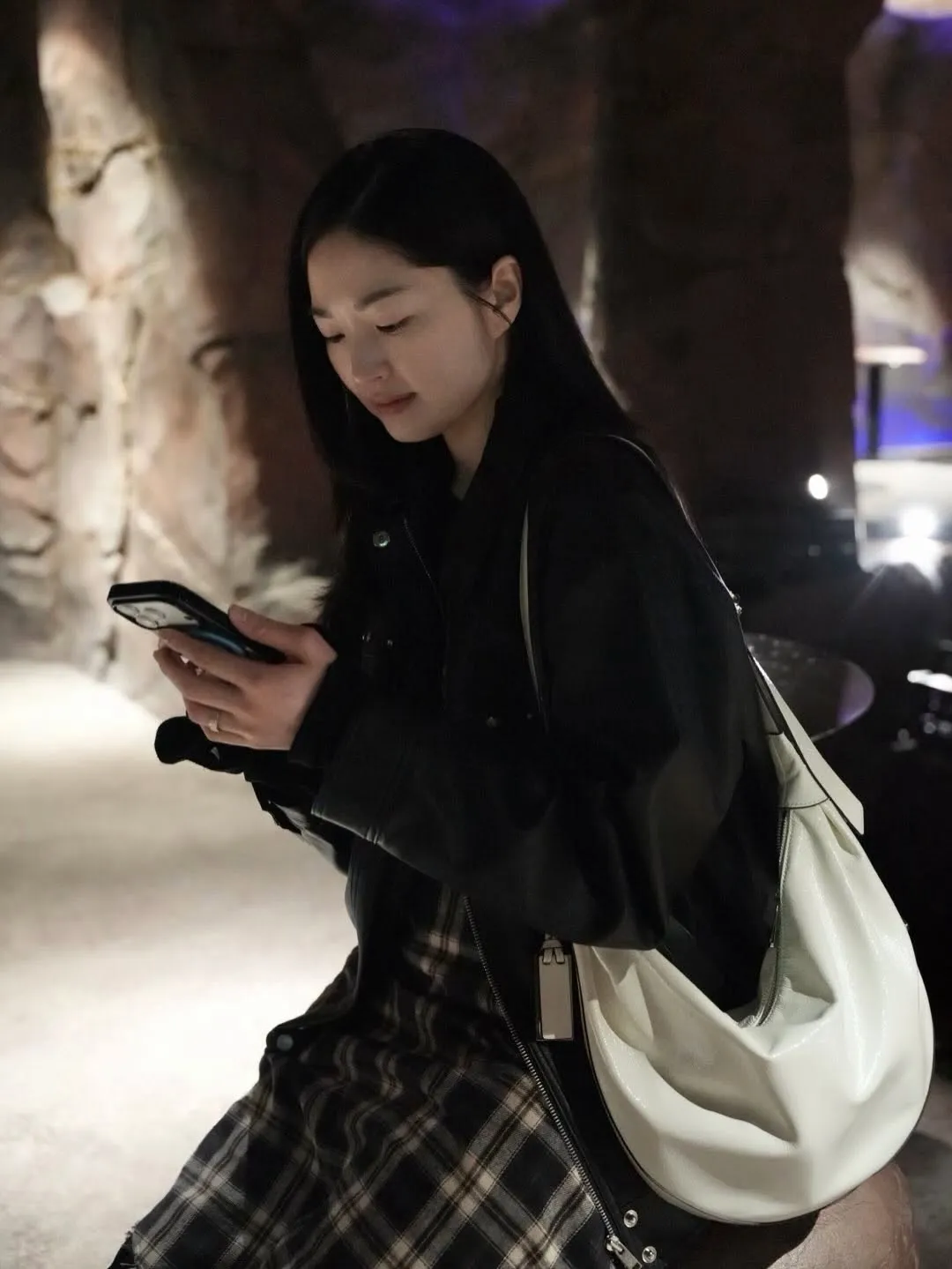 感性的柳伊书，咖啡馆的一天