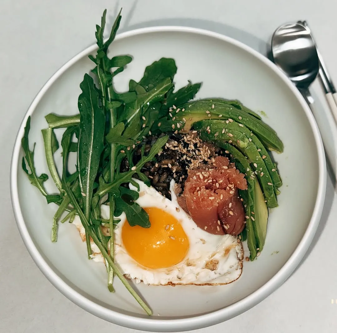 Yoon Eun-hye khoe bữa ăn lành mạnh, nấu bằng tình yêu