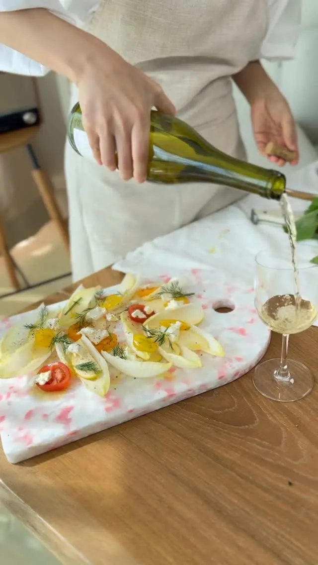 Lee Ji-hye cập nhật Instagram về “thớt Mimo Seoul” đầy cuốn hút