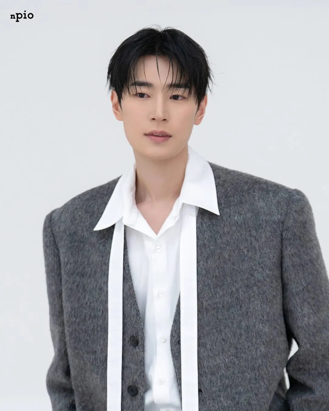 박서함, 수트 차림으로 매력 발산