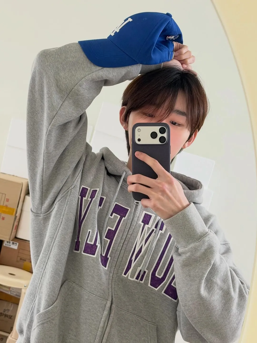 เสน่ห์สดใหม่ของซอบอมจุน เผยภาพเซลฟีในอินสตาแกรม