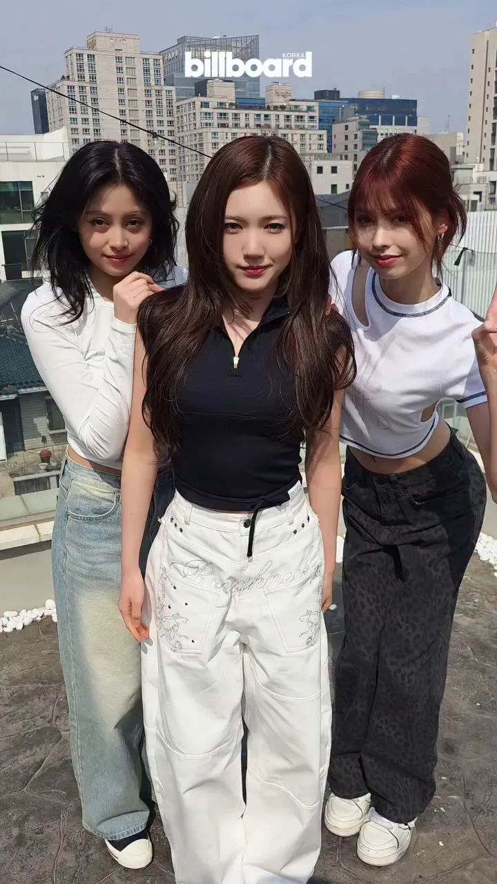 Billboard Korea, ATHEART, Butterfly Doors, hướng dẫn vũ đạo, ca khúc mới