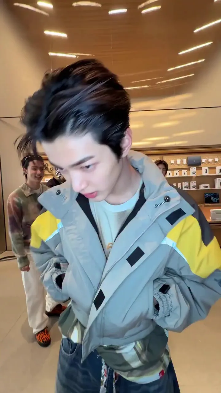 Cortis, influencer, Instagram