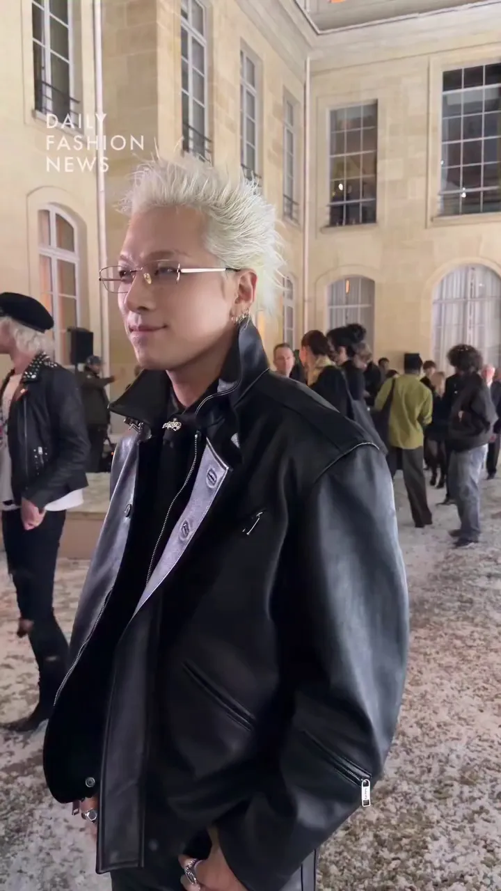 Daily Fashion News, 時裝秀, 太陽