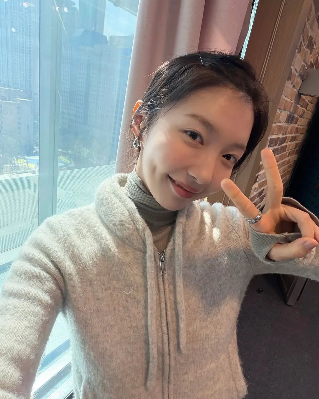 清新笑容，朱贤英的幸福问候