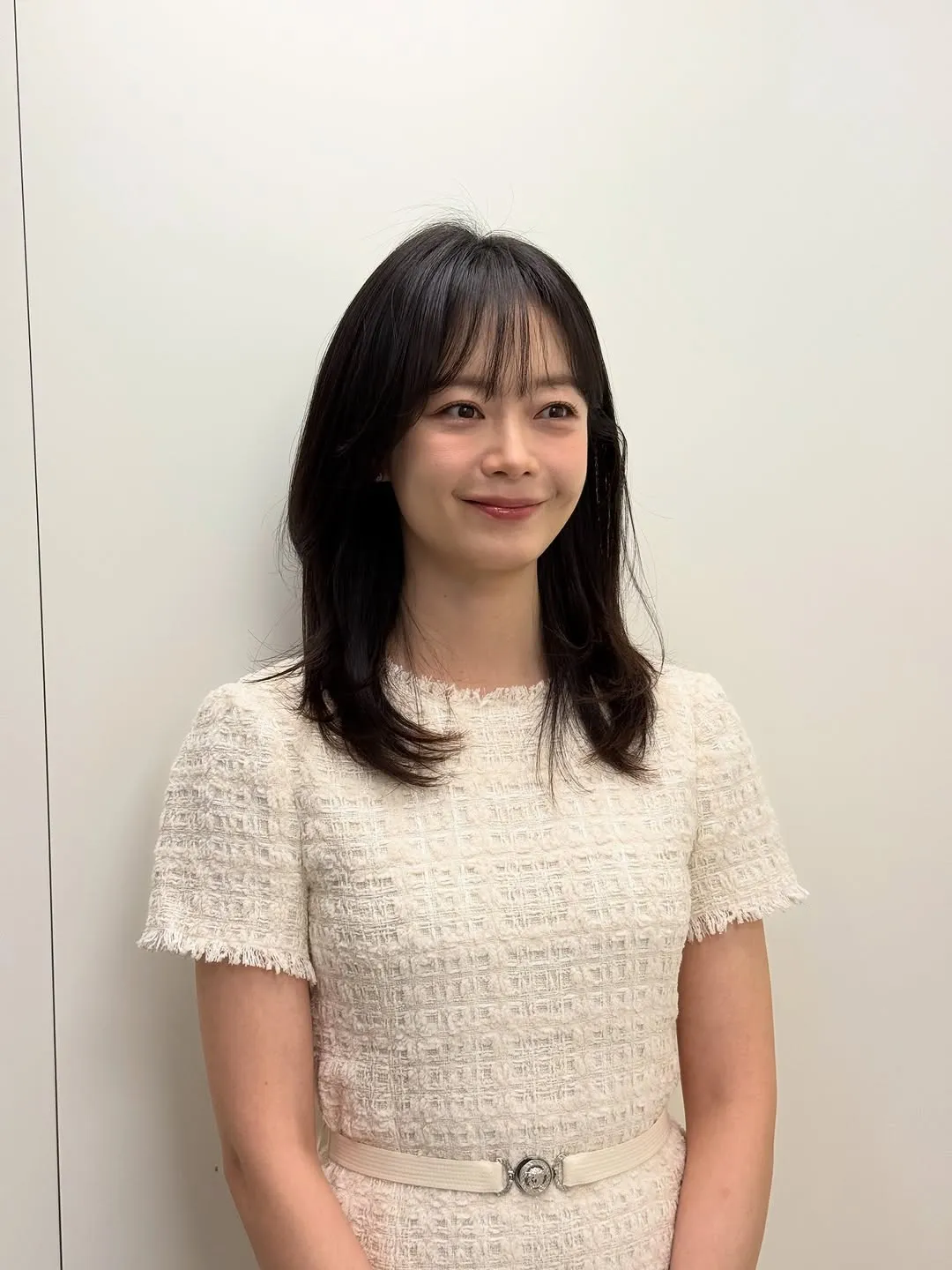 จอนโซมินเจิดจรัส เปล่งเสน่ห์ขาวบริสุทธิ์