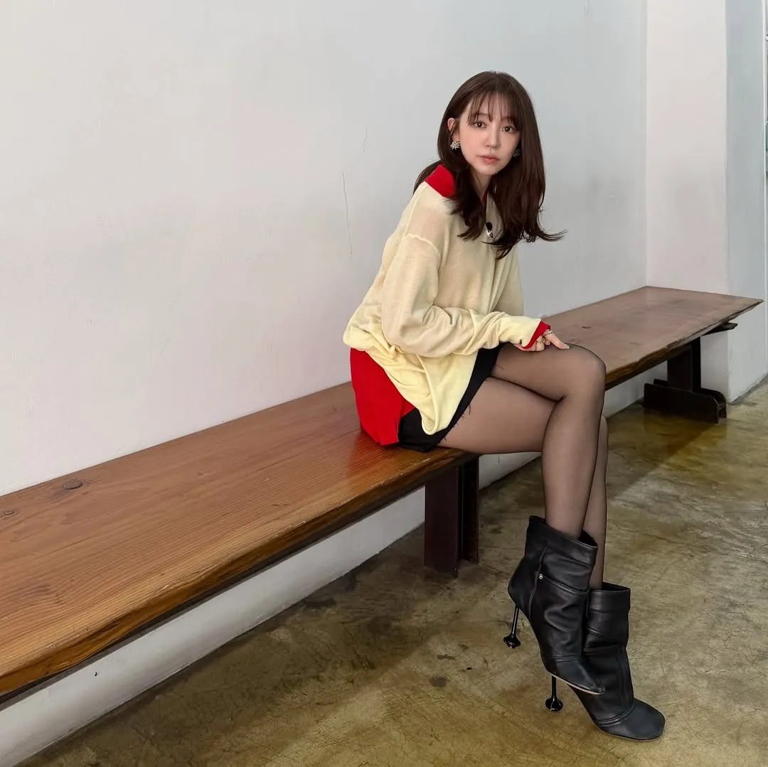 윤은혜, 봄날의 스타일로 팬들 매료