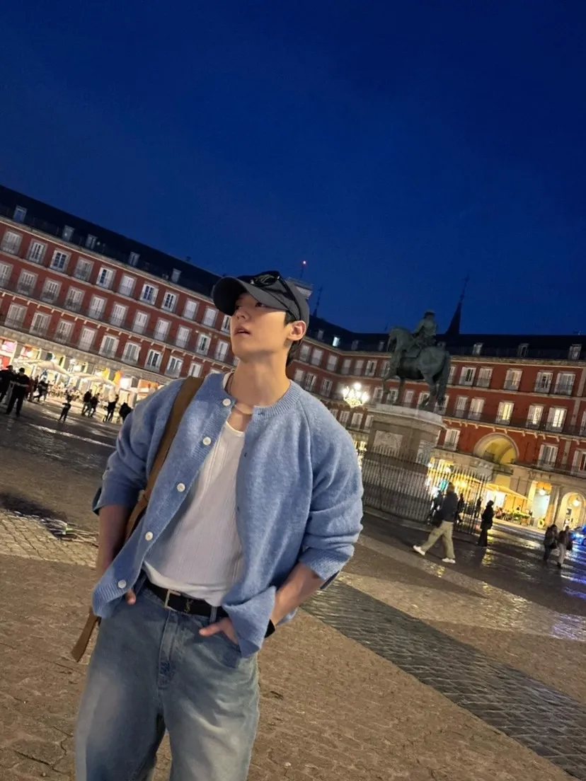 매력적인 비투비 이민혁, 스페인 마드리드에서의 근황 공개