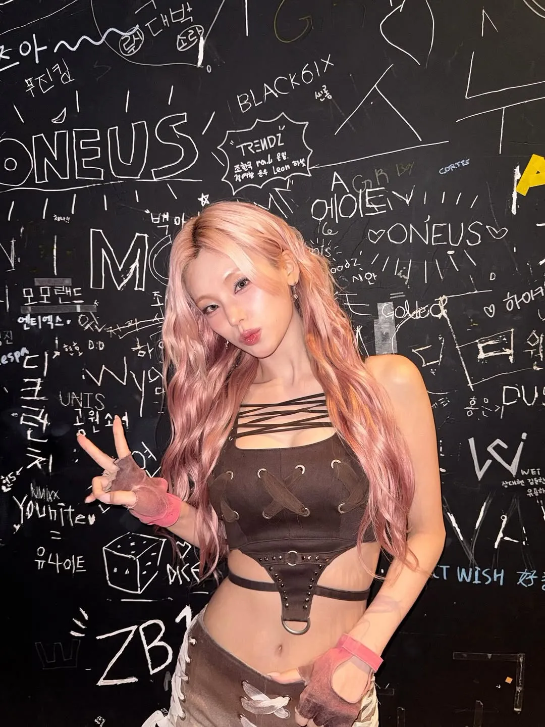 ITZY, Yeji, Instagram