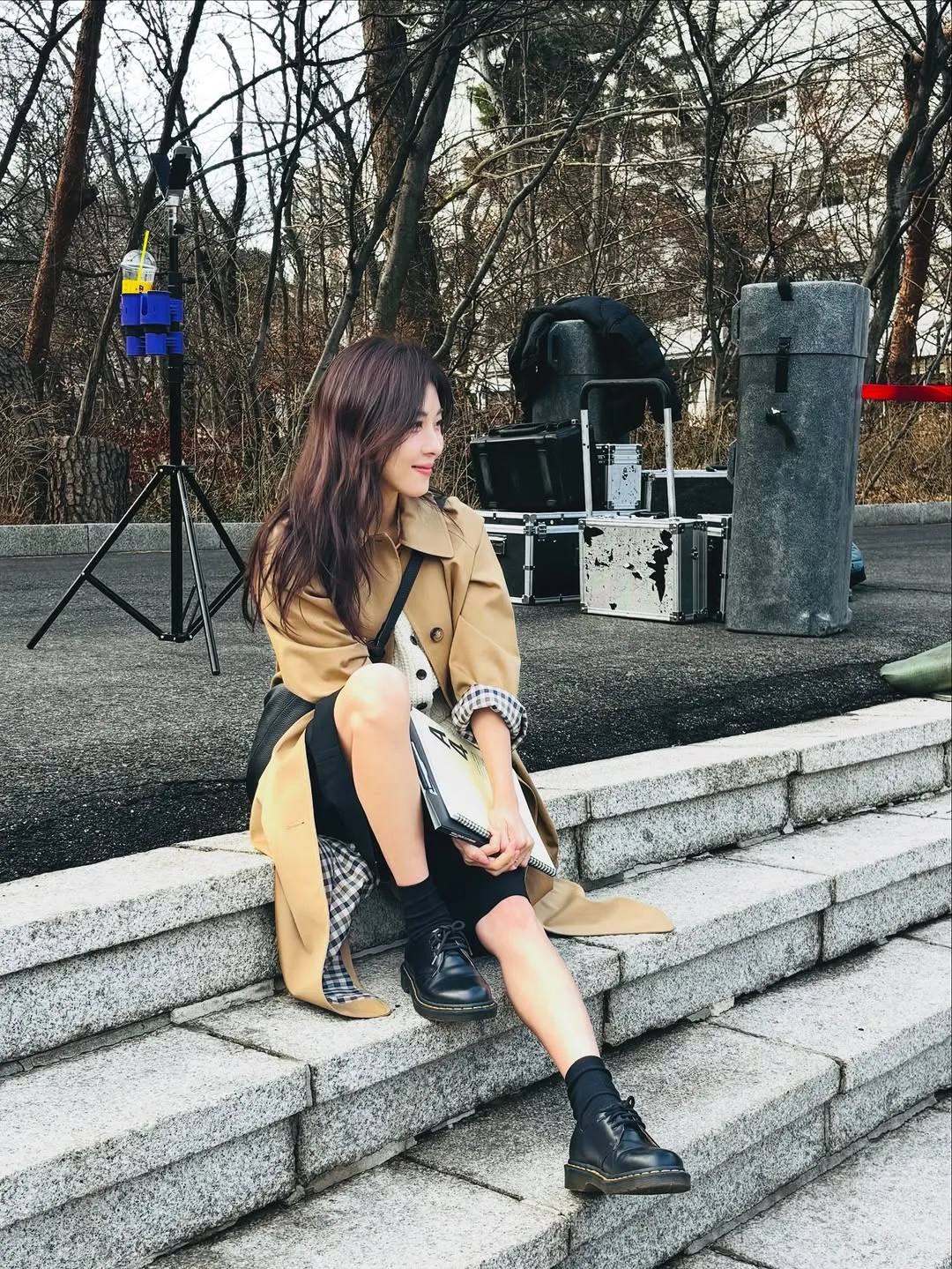 Con su sonrisa radiante, Ha Ji-won arranca la vida universitaria