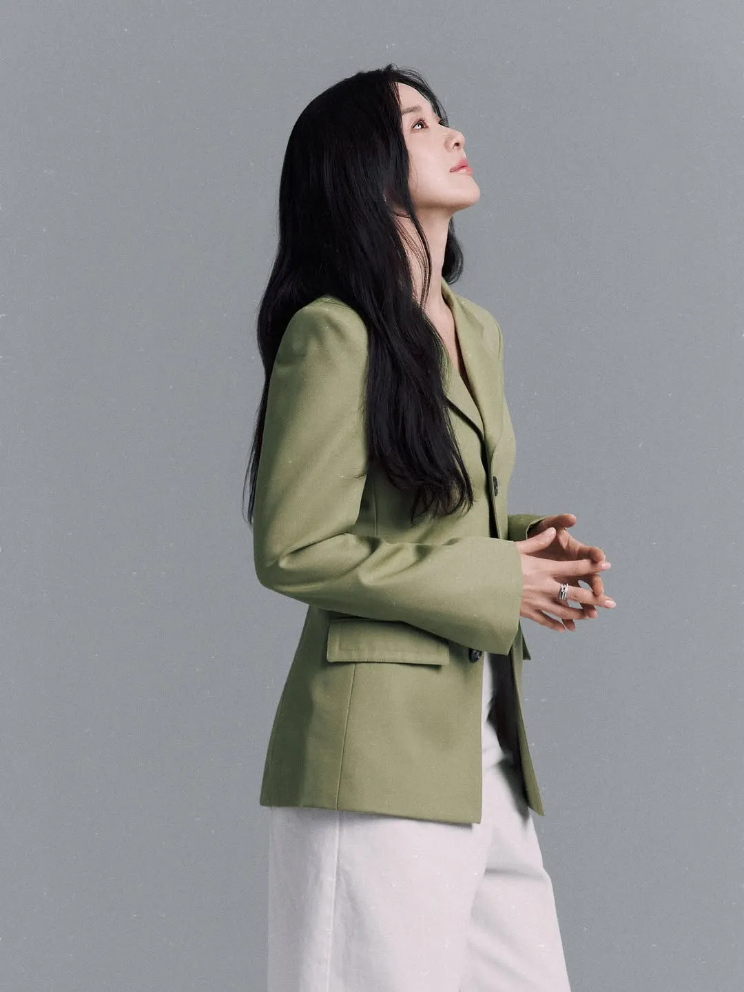 อีชองอาผู้งดงาม เปล่งเสน่ห์คลาสสิก