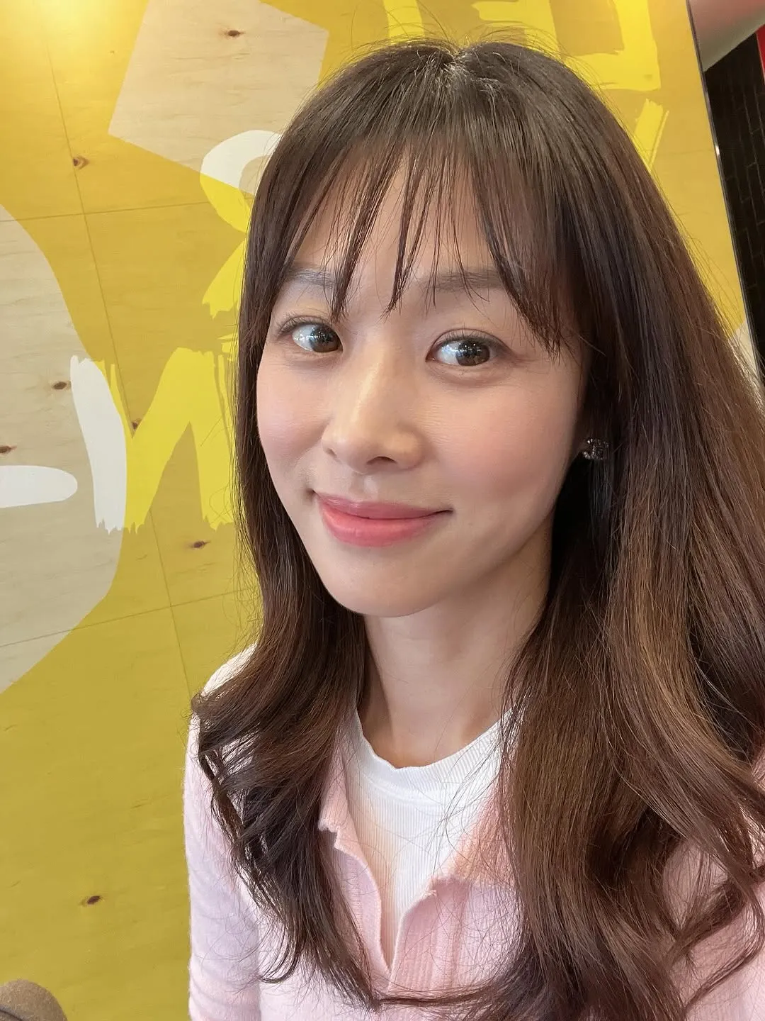 Jang Shin-young, diễn viên, đời thường