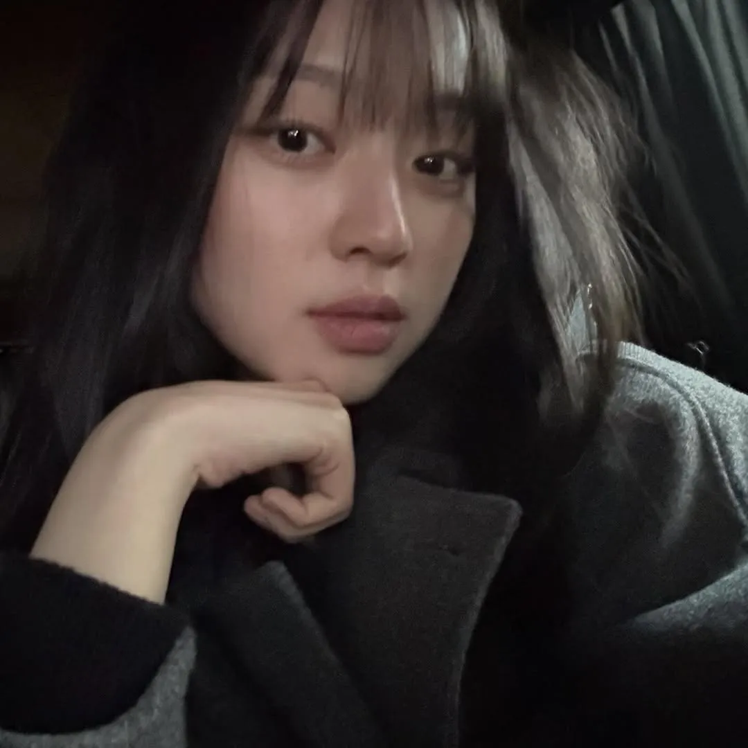 อีซูมินเผยเซลฟี่ ถ่ายทอดอารมณ์อบอุ่น