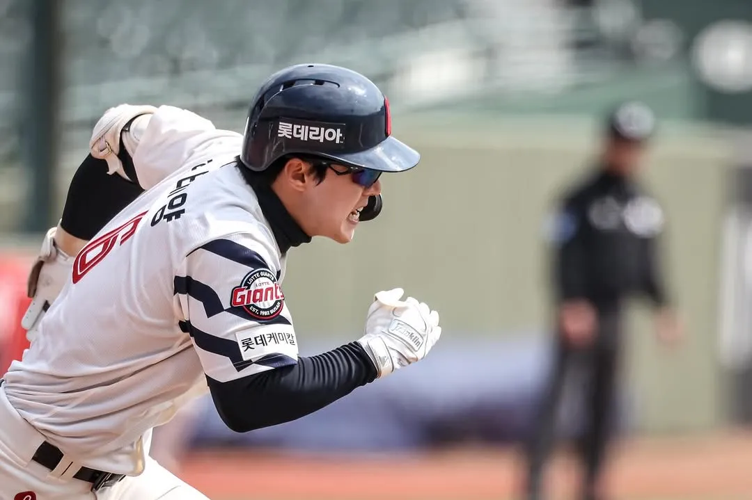 Lotte Giants, béisbol, victoria, Kim Jin-uk, jonrón