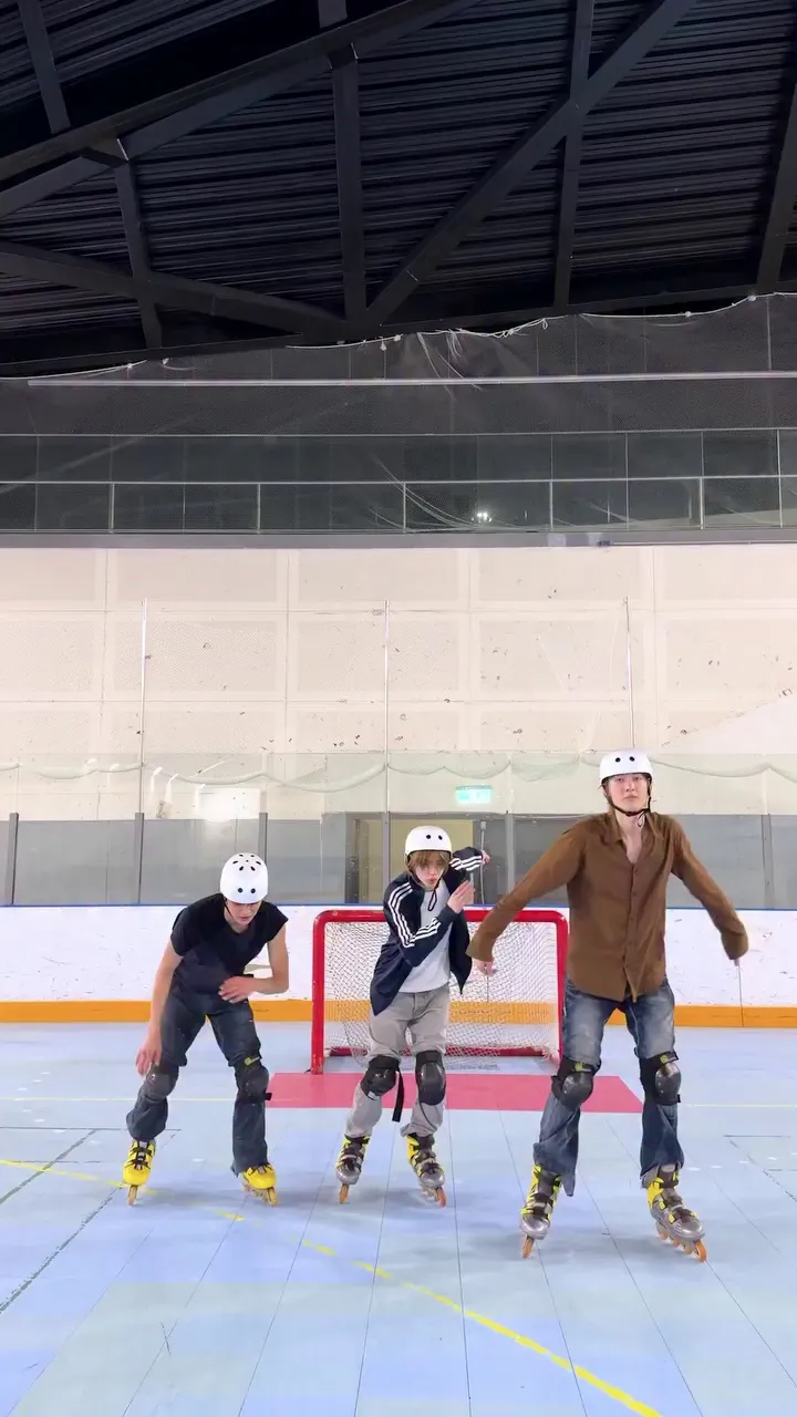 코르티스, 인라인 스케이팅, 인스타그램