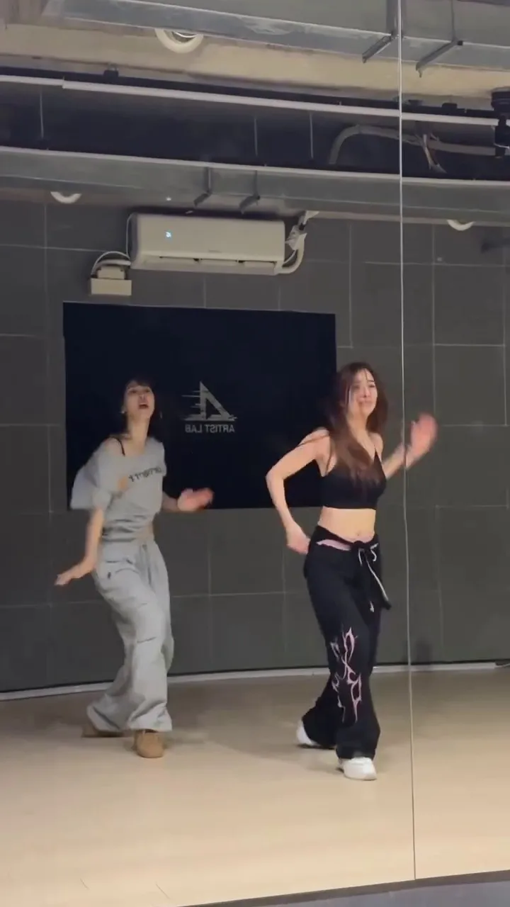 Ha-yoon Seol, Singer, Photo reveal