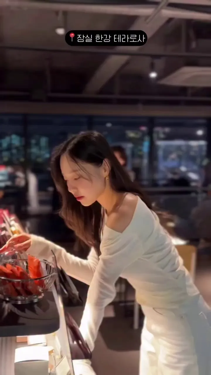 이솔이, 인플루언서, 한강 나들이