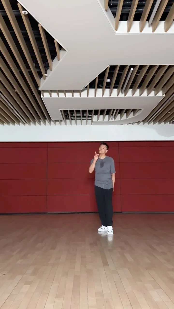 “汗水不会说谎” 朴轸永向ITZY表达爱意