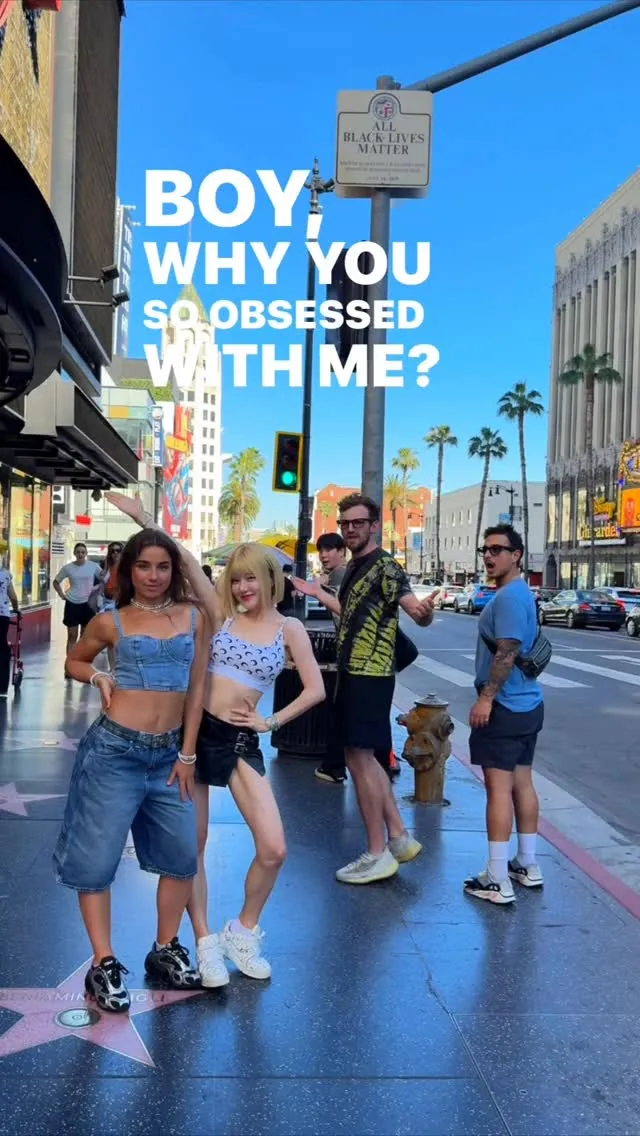 DJ SODA mostra seu lado 'hot girl' em Hollywood