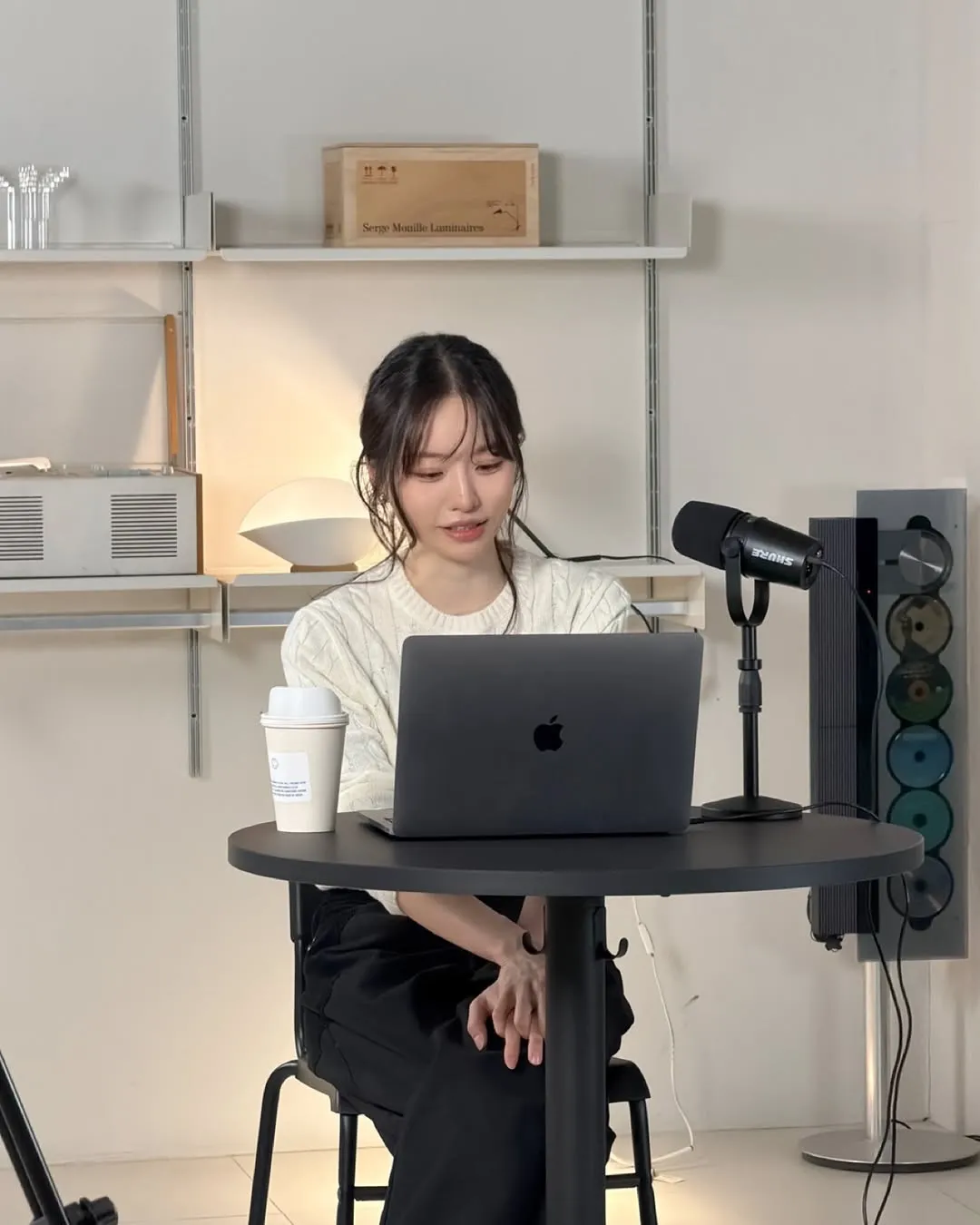 裴允京自然不做作，展現真誠魅力