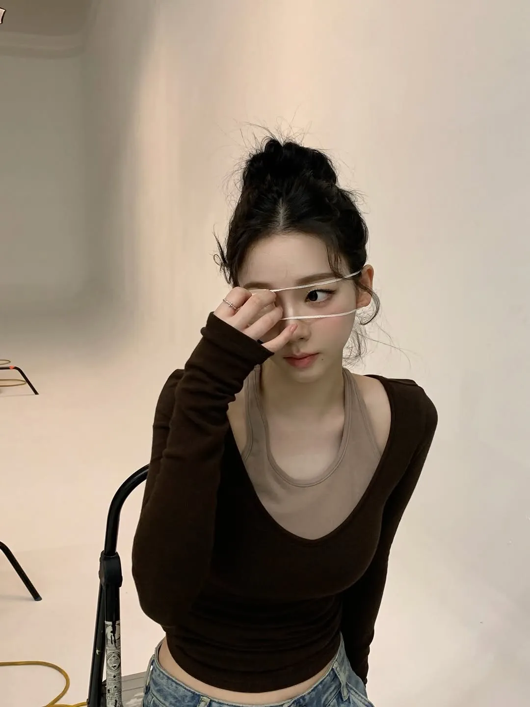 에스파 카리나, 매혹적인 눈빛으로 팬들 사로잡아