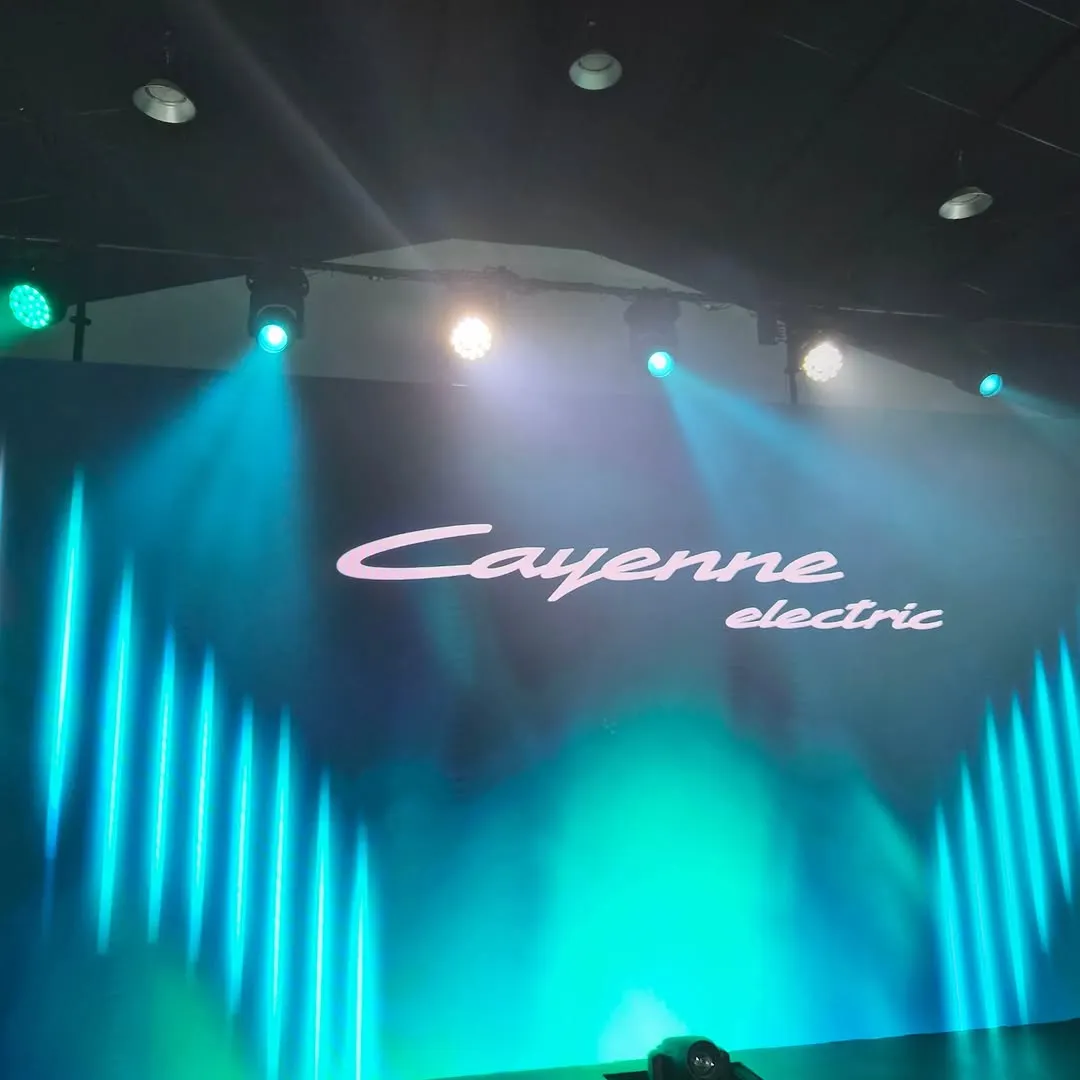 宋海娜, 模特兒, Cayenne Electric