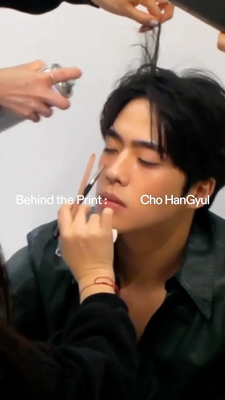 Jo Han-gyeol ungkap cuplikan di balik layar pemotretan… momen saat dirias terekam