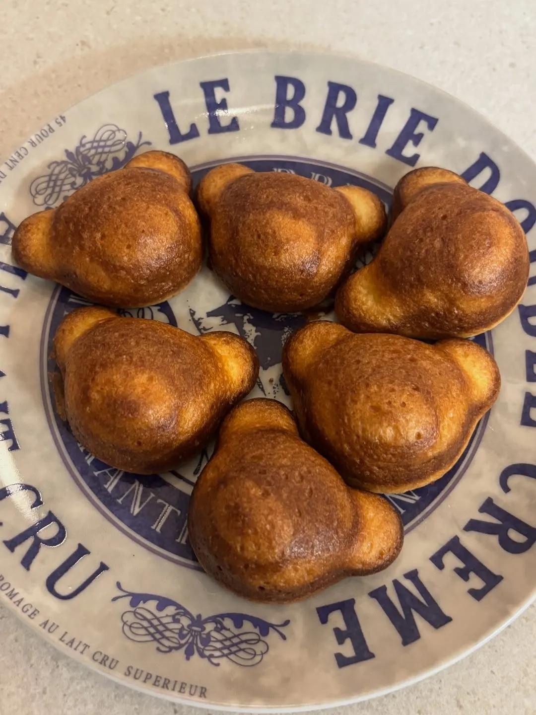 Hyojung, Oh My Girl, Instagram, retorno, pão