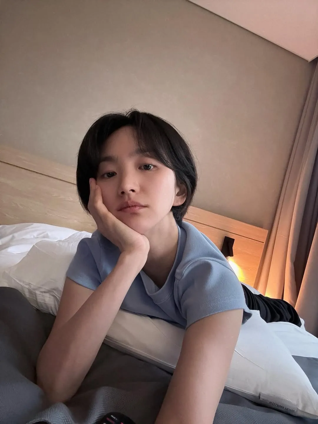 散發溫暖魅力的元真兒，日常中的自在