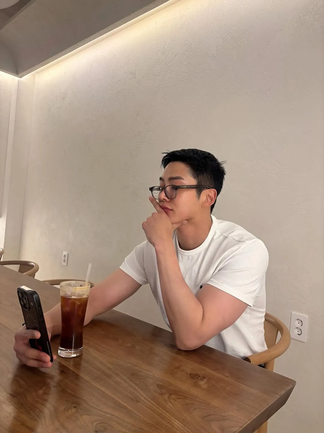 路云, 演员, 歌手, Instagram, SF9