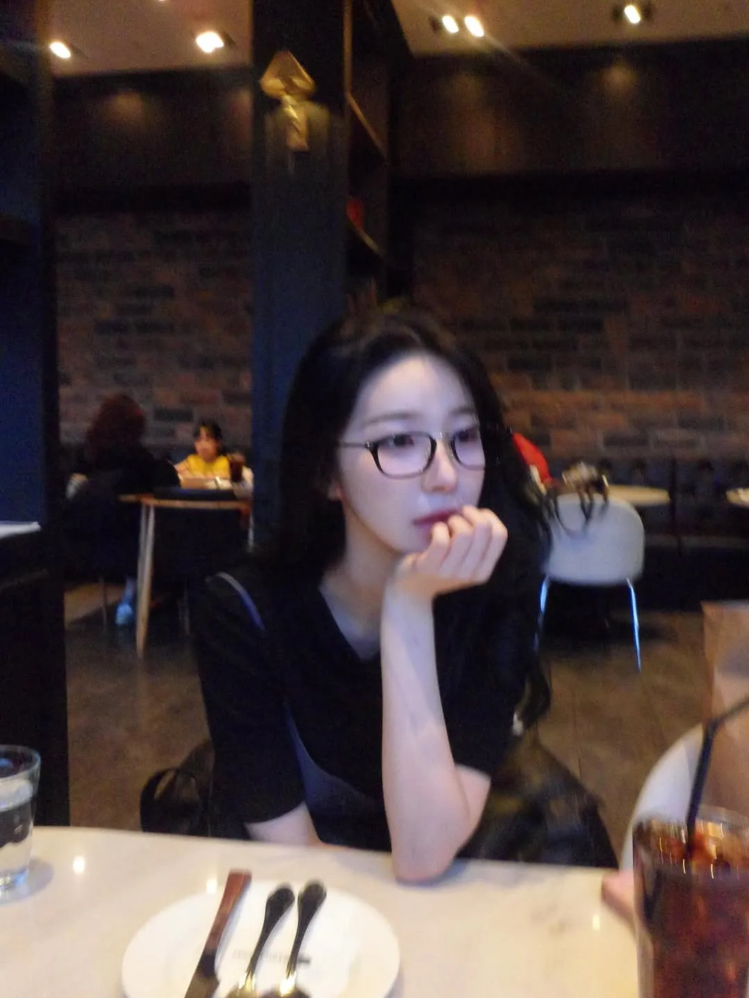 แพค จีฮอน, โปร미สไนน์, อินสตาแกรม, อัปเดต, ความสวย