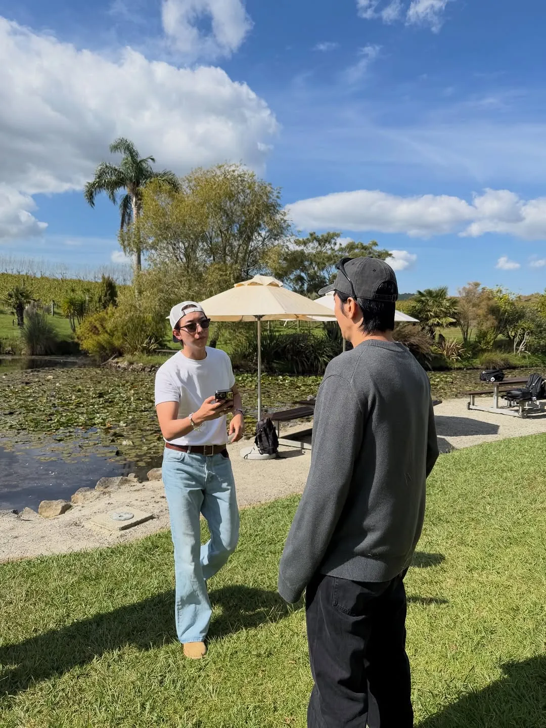 Lee Jung-shin’s Playful Photo Challenge On Instagram Has Fans Cracking Up