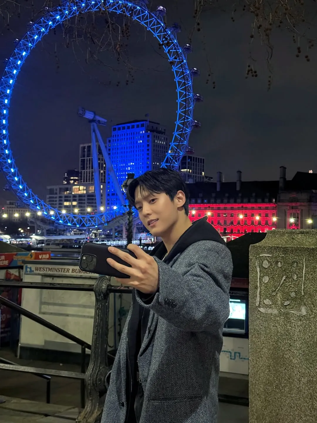 อีมินฮยอก (บีทูบี), ลอนดอน, อัปเดตอินสตาแกรม