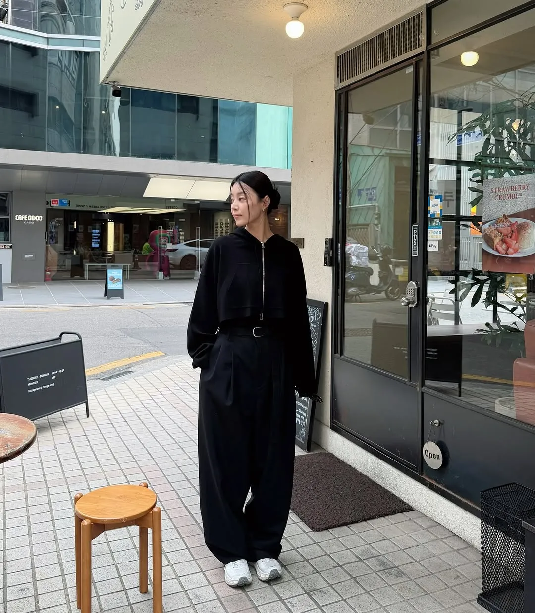 Han Ji-hye revela rotina tranquila após lavagem de carro self-service