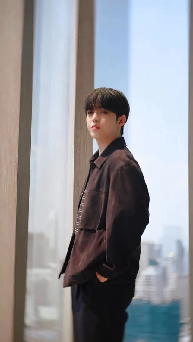 S.Coups de SEVENTEEN deslumbra en Bangkok: confianza de líder y una visión clara