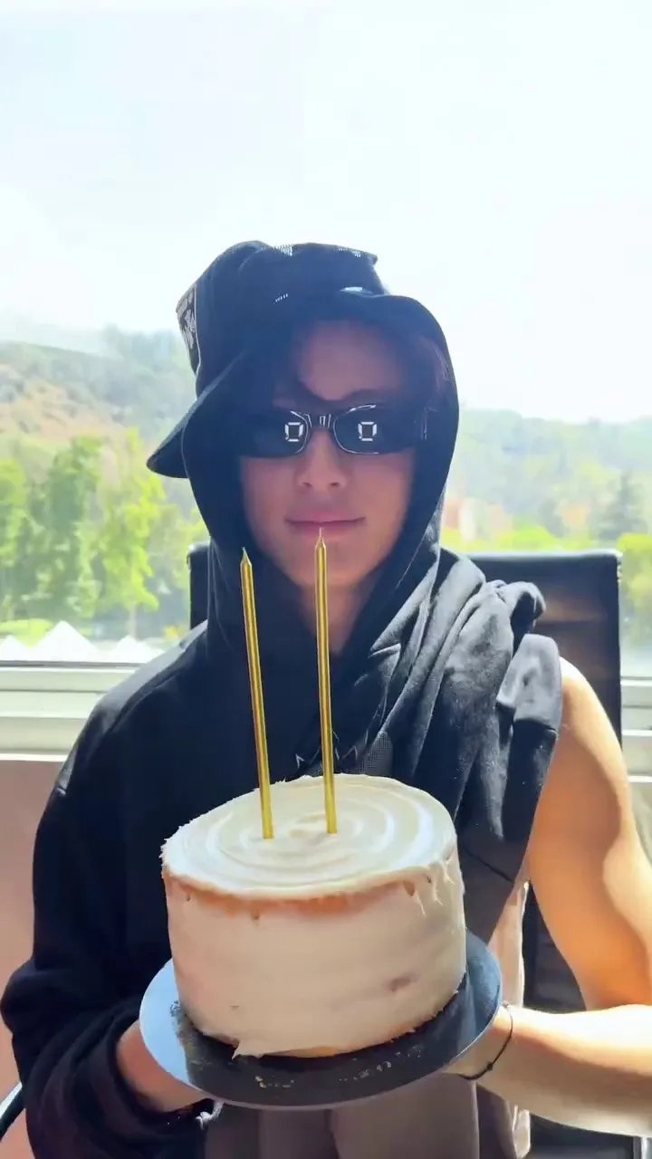 RIIZE, Anton, ulang tahun