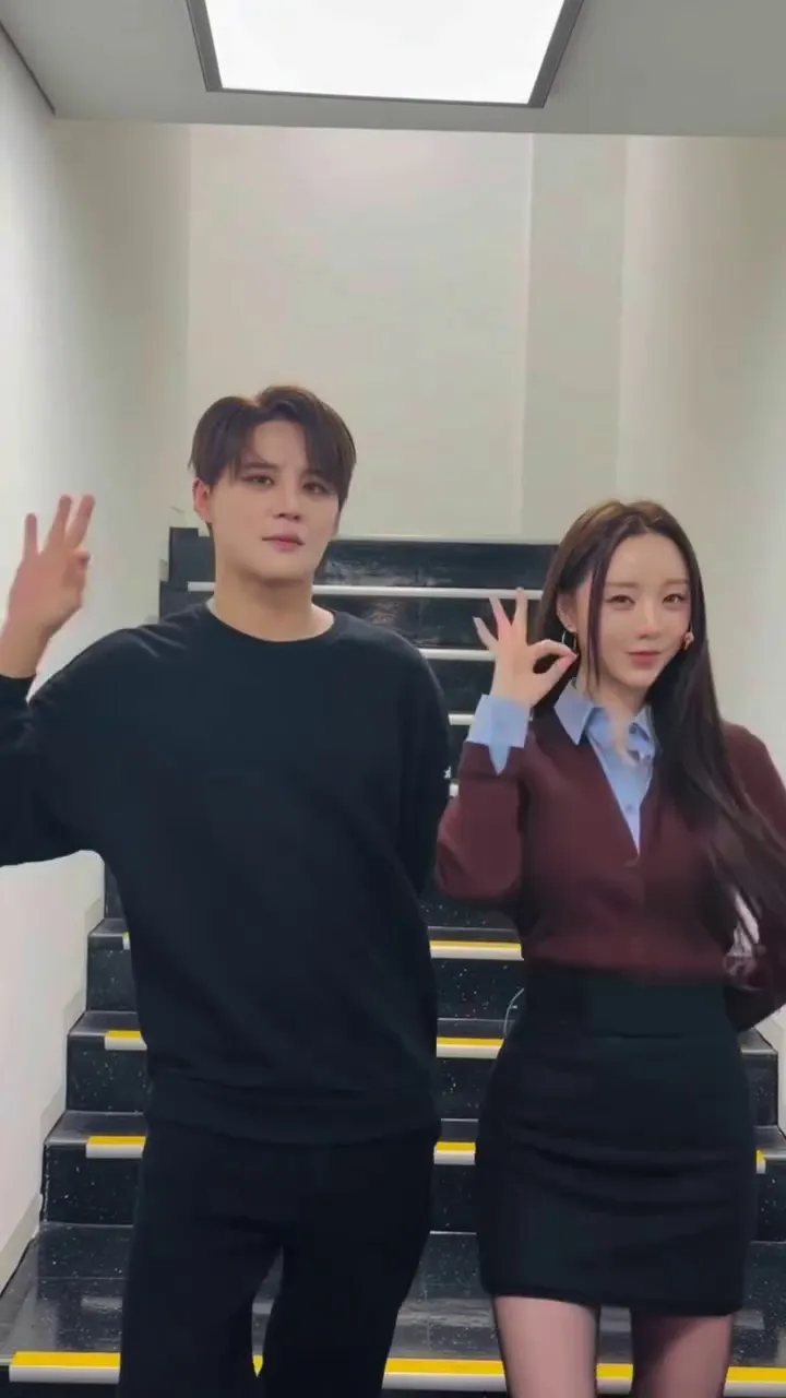 Lovelyz Kei, 音樂劇, Instagram