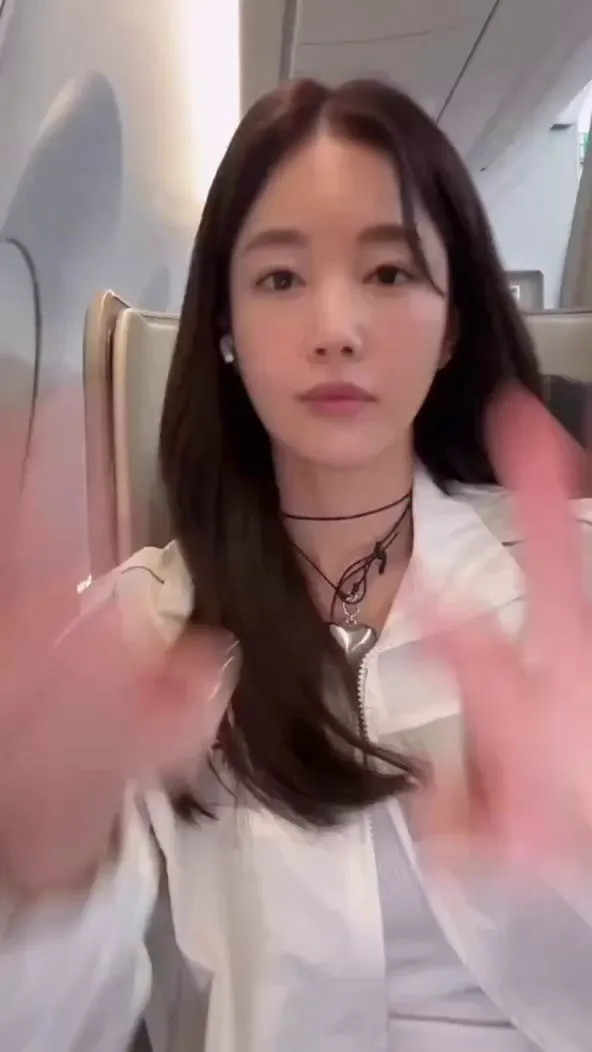 奇恩世, 演员, 护肤, Instagram, 飞行