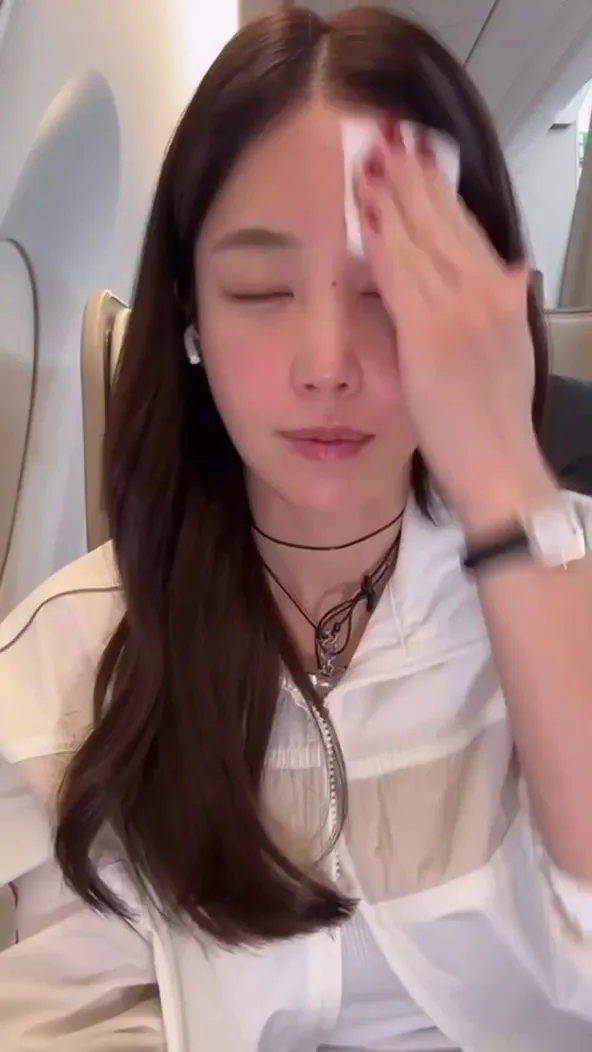 奇恩世, 演员, 护肤, Instagram, 飞行