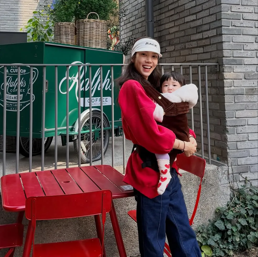 孫淡妃, 演員, 週末