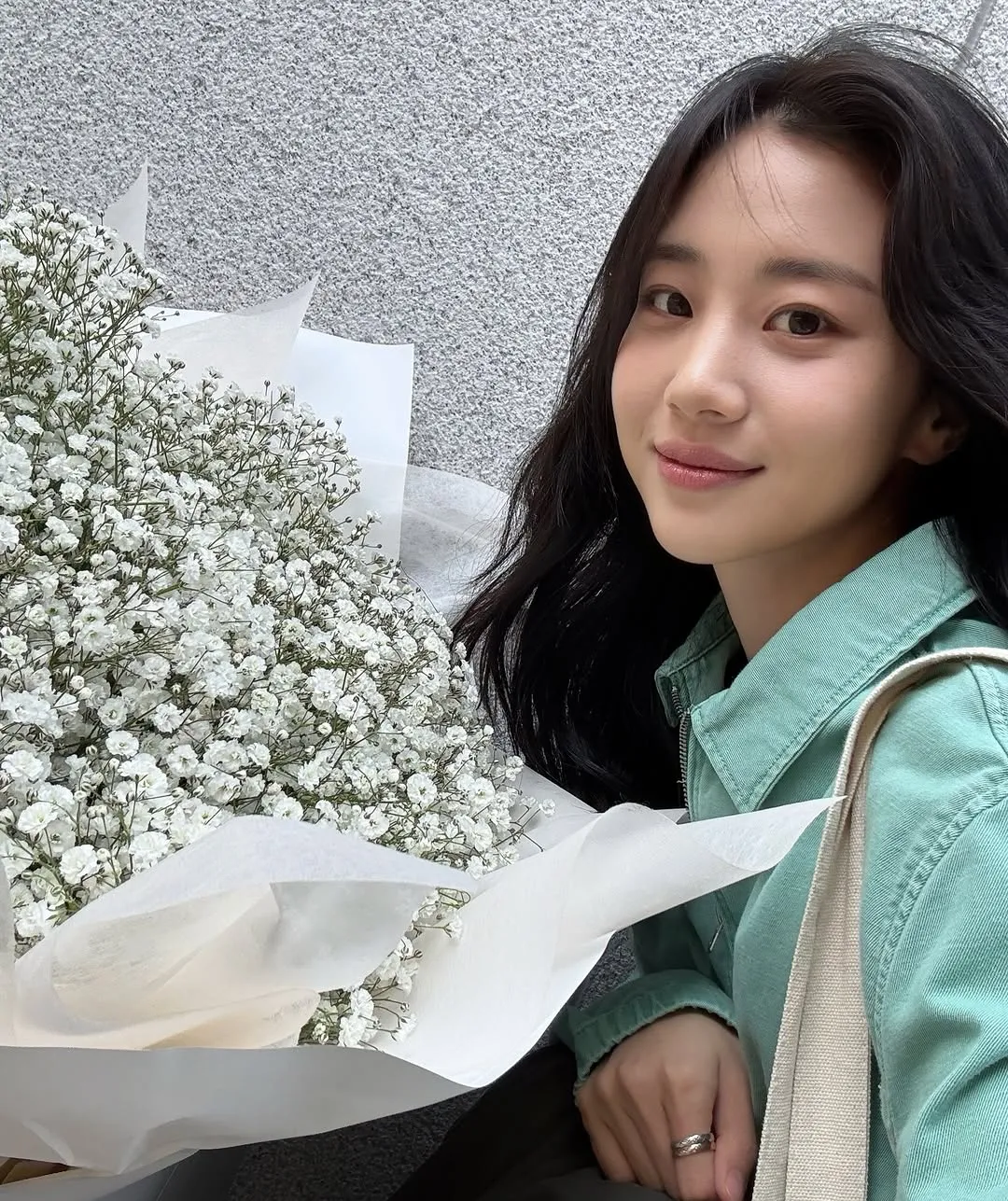 洪花妍, 演员, Instagram