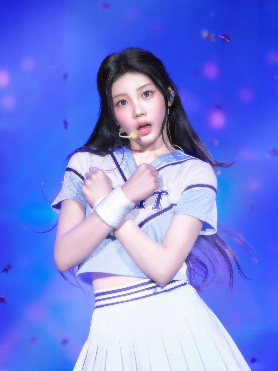 ILLIT, 偶像, Instagram